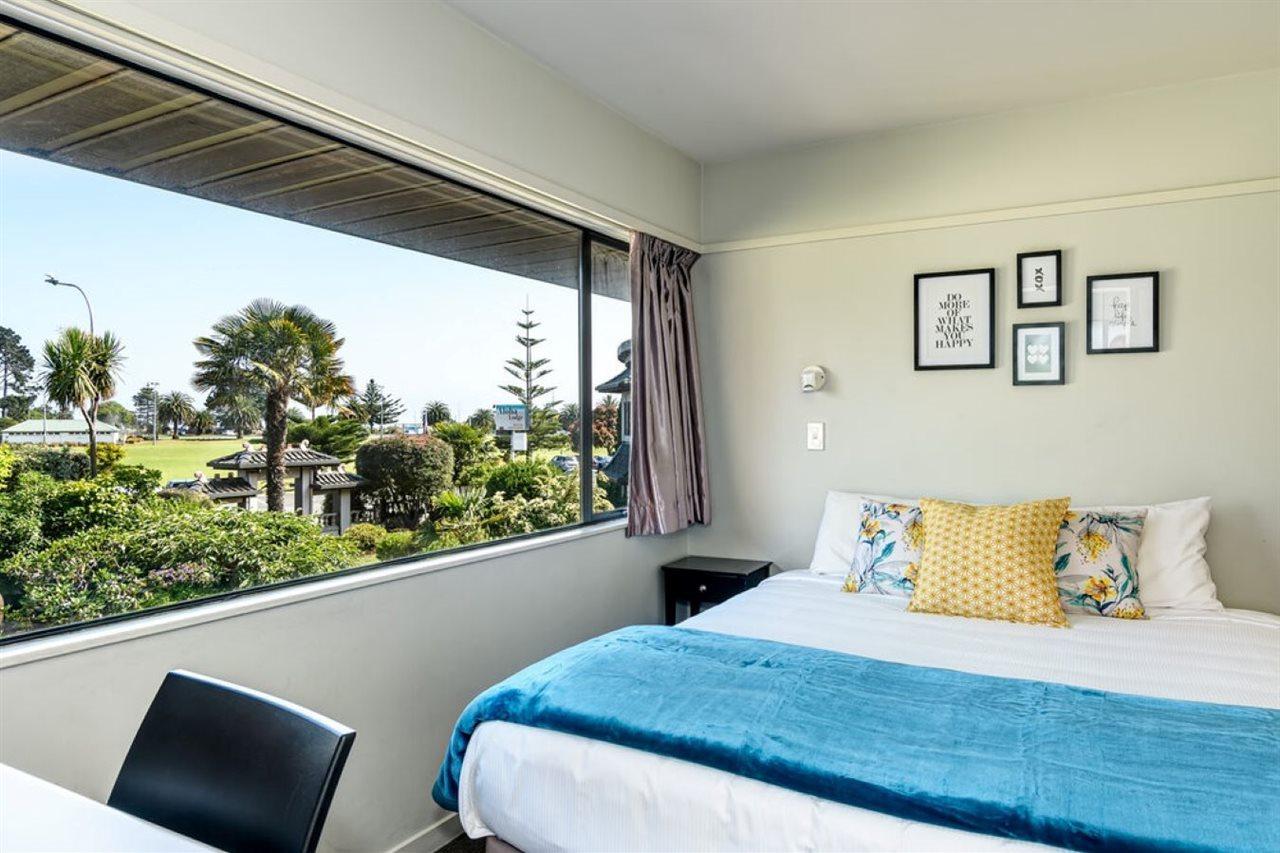 The Beachcomber Hotel Nelson Esterno foto