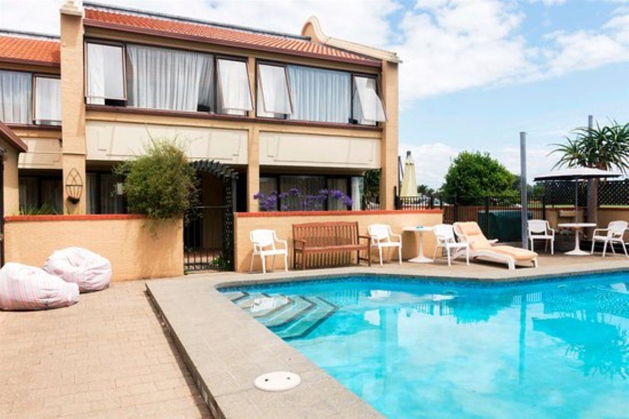The Beachcomber Hotel Nelson Esterno foto