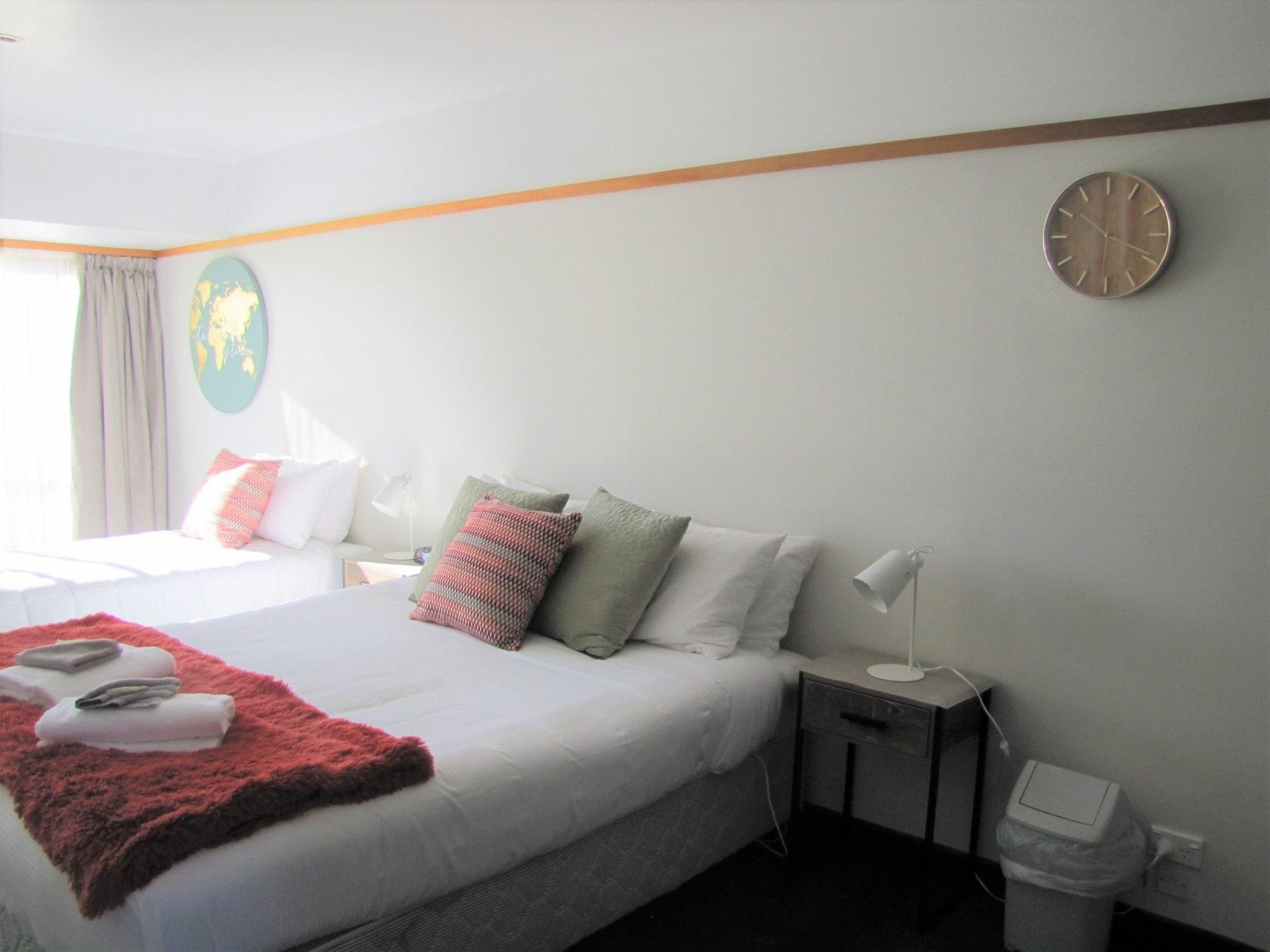 The Beachcomber Hotel Nelson Esterno foto