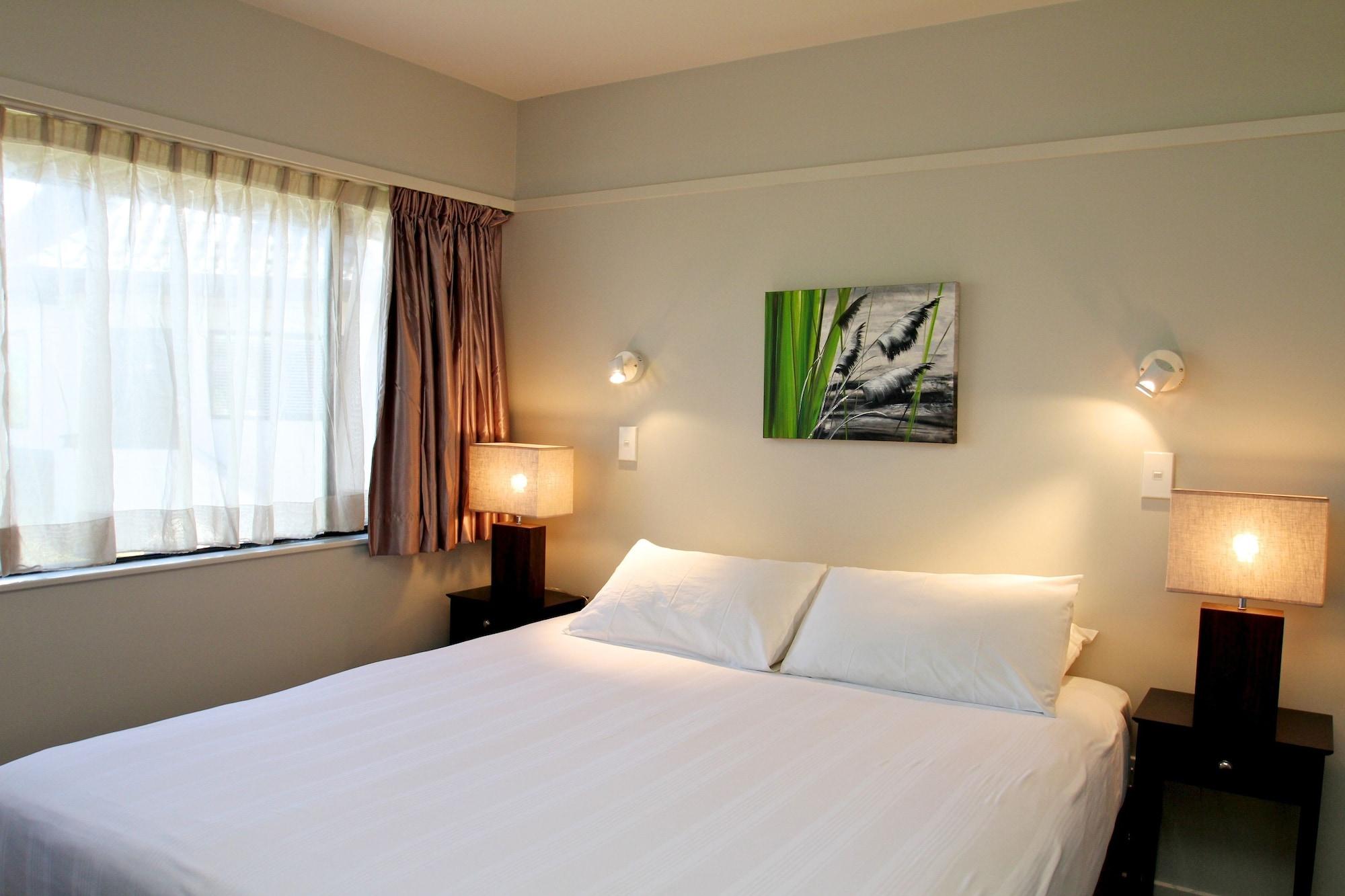 The Beachcomber Hotel Nelson Esterno foto