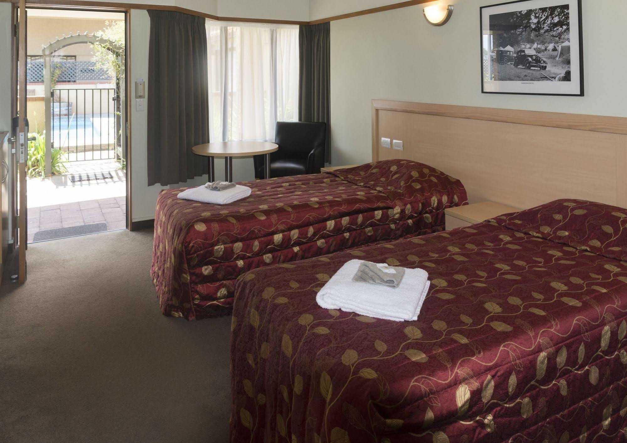 The Beachcomber Hotel Nelson Esterno foto