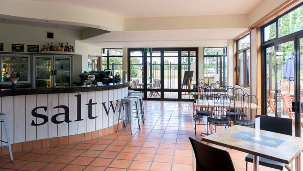 The Beachcomber Hotel Nelson Esterno foto