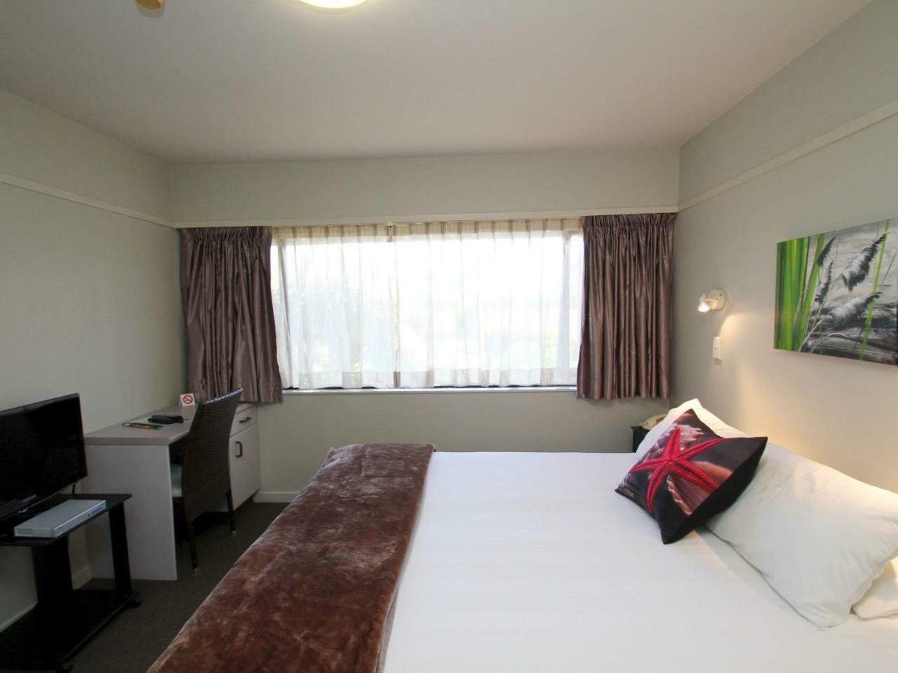 The Beachcomber Hotel Nelson Esterno foto