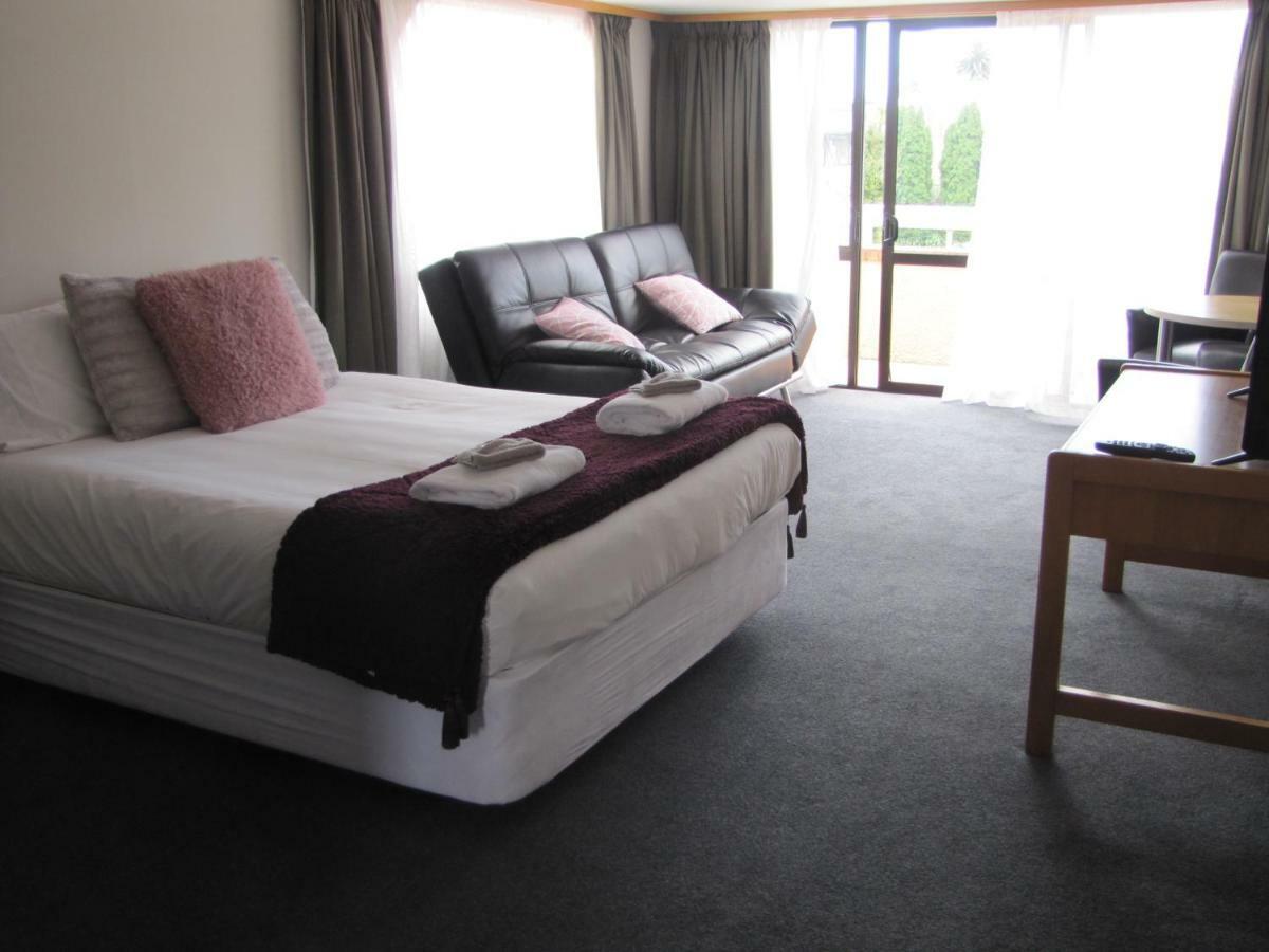 The Beachcomber Hotel Nelson Esterno foto