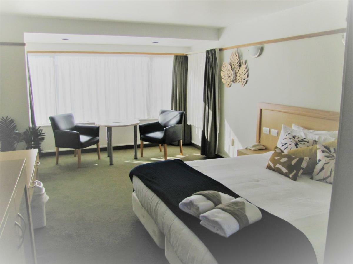 The Beachcomber Hotel Nelson Esterno foto