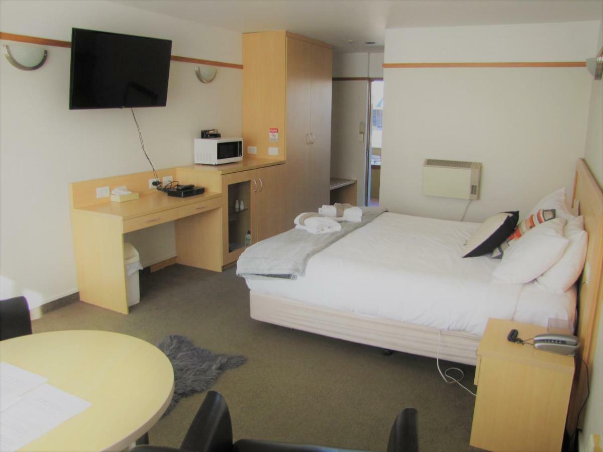The Beachcomber Hotel Nelson Esterno foto